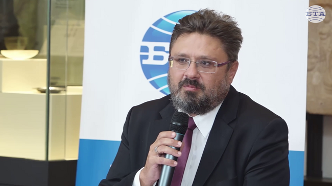 Новият брой на списание ЛИК е брой за паметта за самата памет, каза Кирил Вълчев