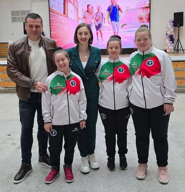 Спортистите със Синдром на Даун бяха гости на откриването на олимпийската и параолимпийска седмица, организирана от ММС