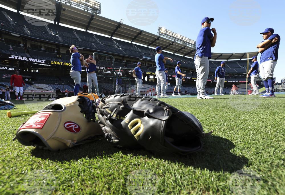 Dodgers Angels Baseball