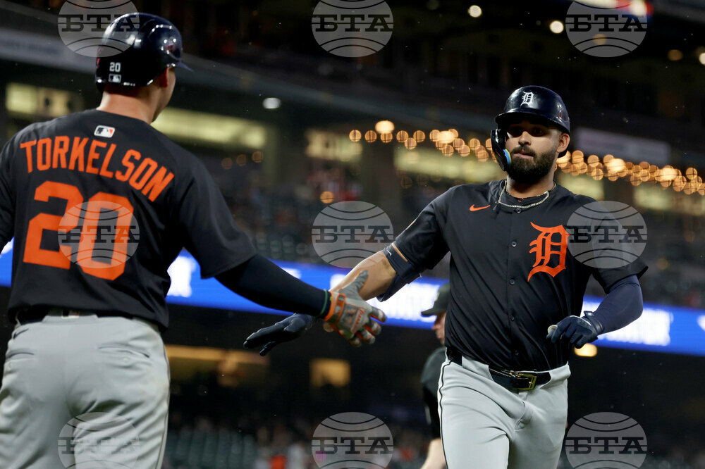Tigers Giants Baseball