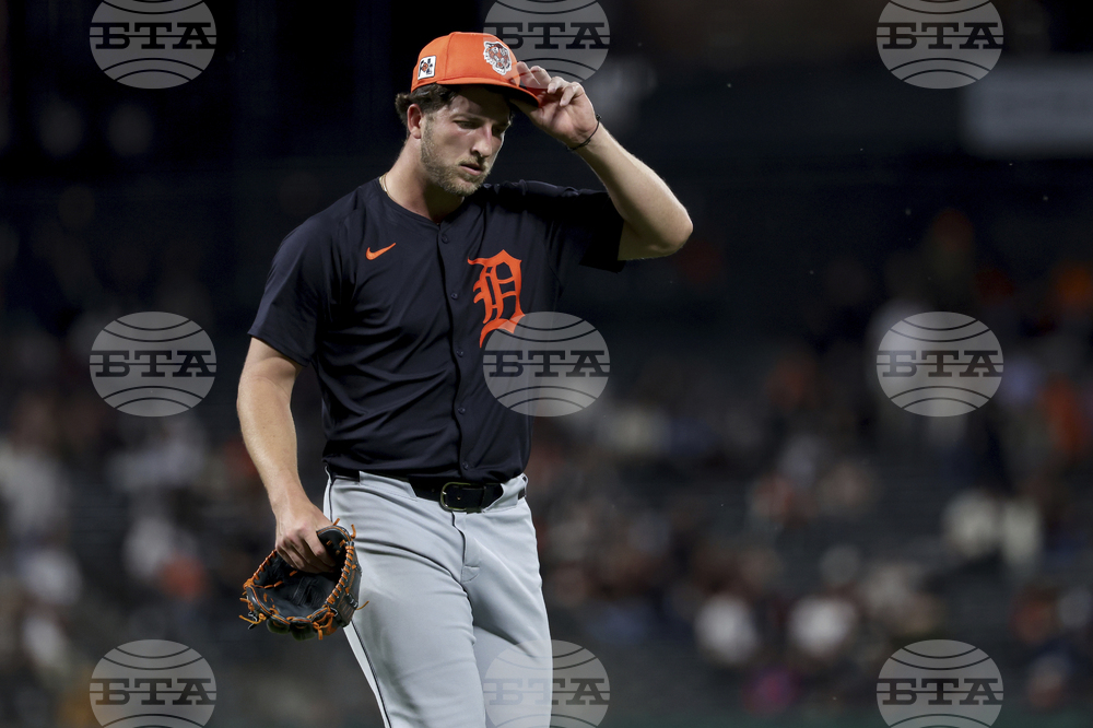 Tigers Giants Baseball