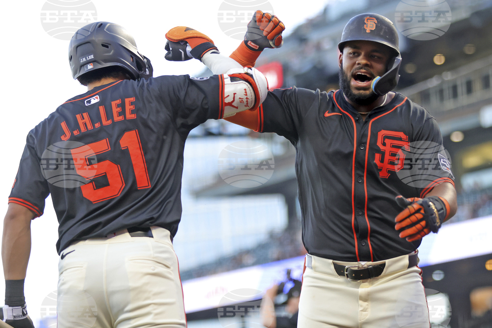 Tigers Giants Baseball