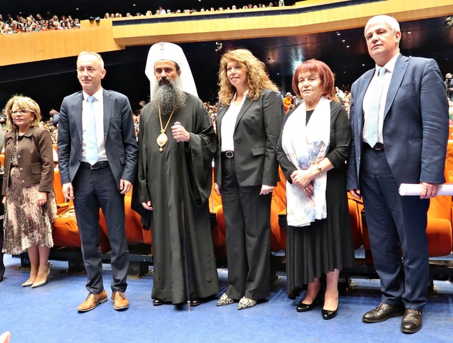 Вицепрезидентът: Държавата не може да спечели без силно училище