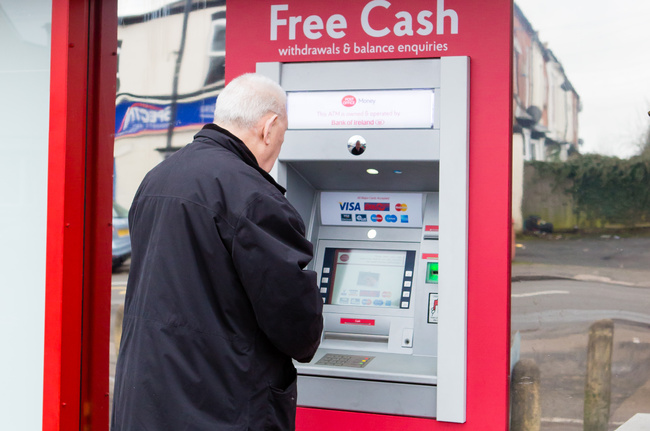 Белгия увеличава броя на банкоматите заради натиск от потребителите