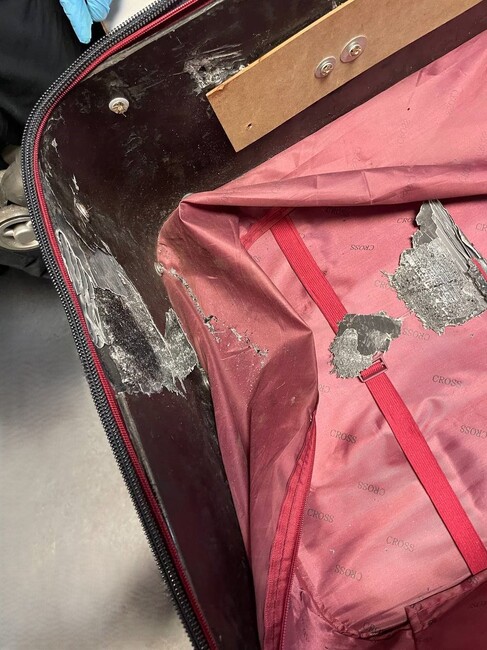 Кокаин на приблизителна стойност 2 млн. лева задържаха митническите служители на столичното летище