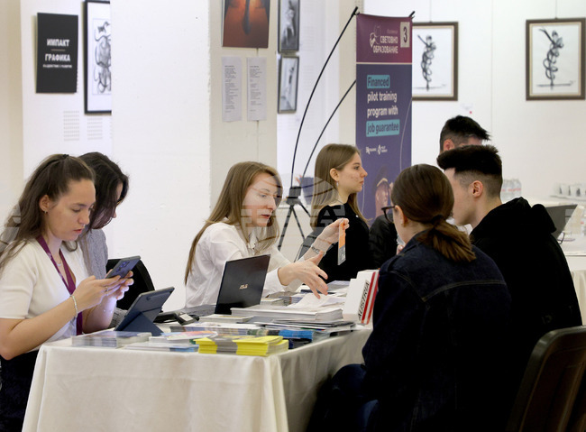 Варна - Изложение "Световно образование – Пролет 2025"