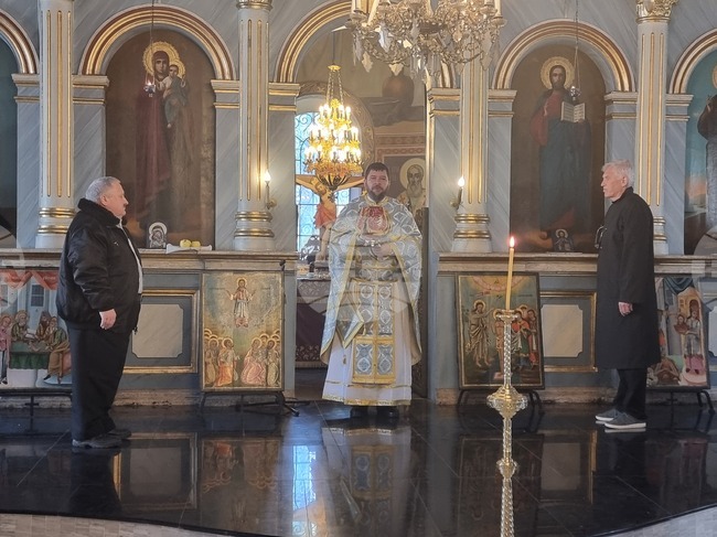 Благовещение е денят, в който земята долавя най-сладката вест за себе си, каза плевенският свещеник отец Милен