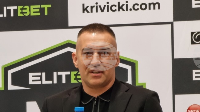 Вратарите Васил Камбуров, Кирил Акалски, Илко Пиргов и Георги Петков са следващите четирима участници в бенефисния мач на Мартин Камбуров