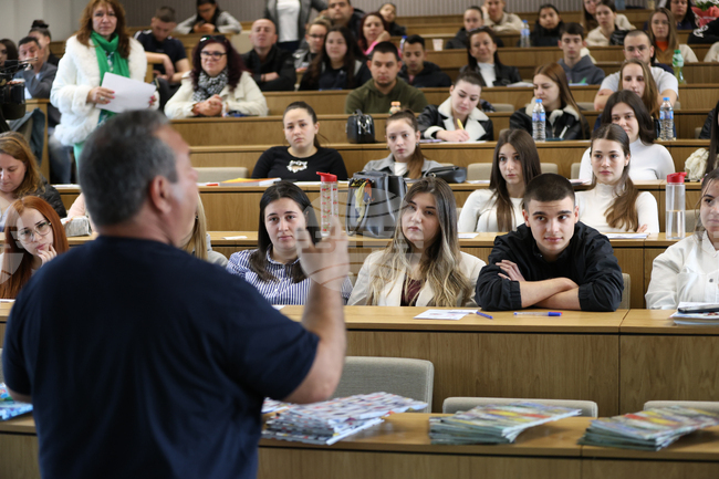 Програма „Успешните студенти на Благоевград“ ще започне в града