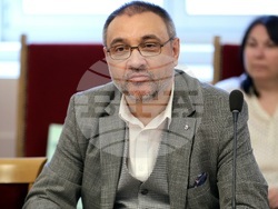 Парламент - кръгла маса