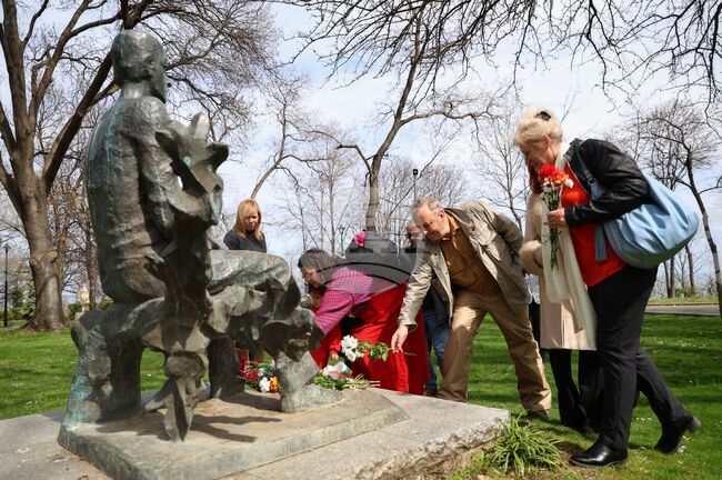 Бургас - Христо Фотев - годишнина - почит