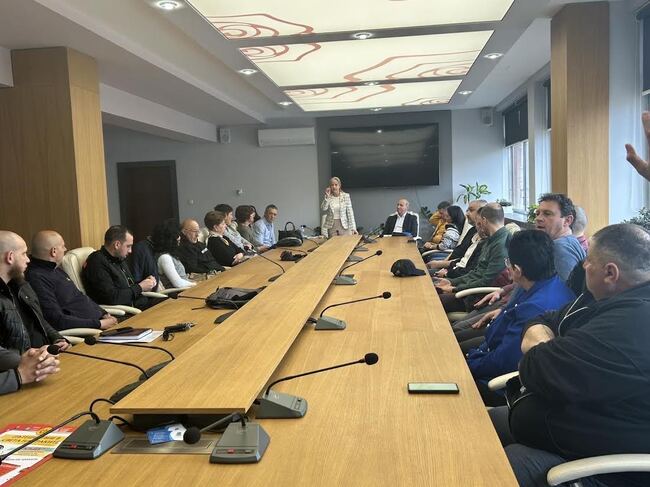 Двадесет и пет спортни клуба ще получат финансова подкрепа от община Казанлък