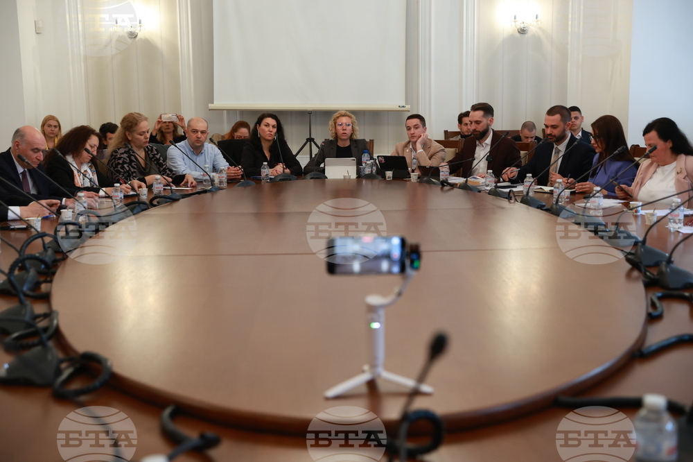 Народно събрание - кръгла маса - прекратяване насилието над животни