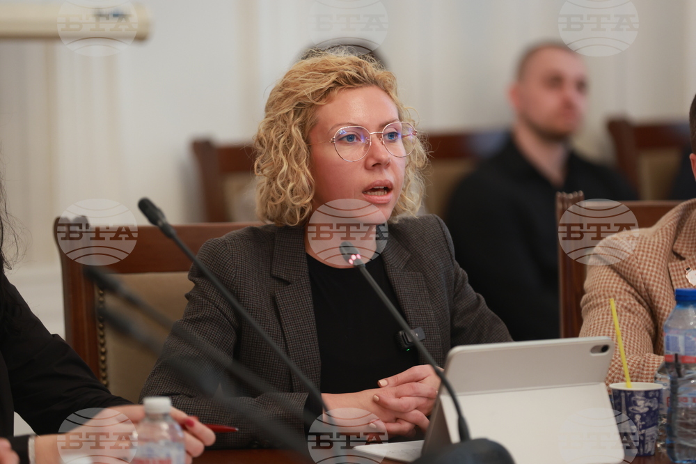 Народно събрание - кръгла маса - прекратяване насилието над животни