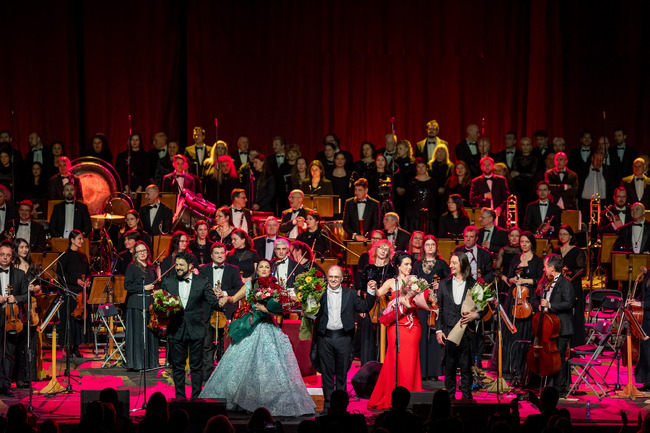 Софийската филхармония с първи концерт в Театър „Шанз-Елизе” – Париж