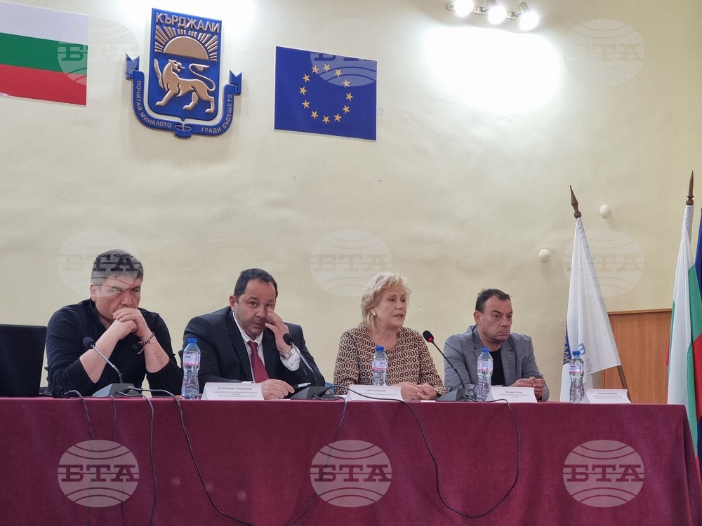 В Кърджали се проведе информационна среща със земеделски производители за приема на заявления по директните плащания за 2025 г.