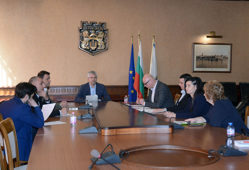 Община Варна: Кметът Благомир Коцев обсъди с КНСБ ново тристранно споразумение в сферата на транспорта