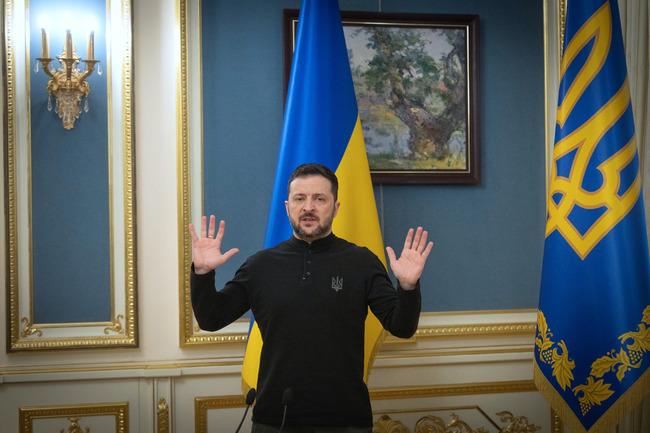 АП: Защо в Украйна не са произвеждани избори след нахлуването на Русия?