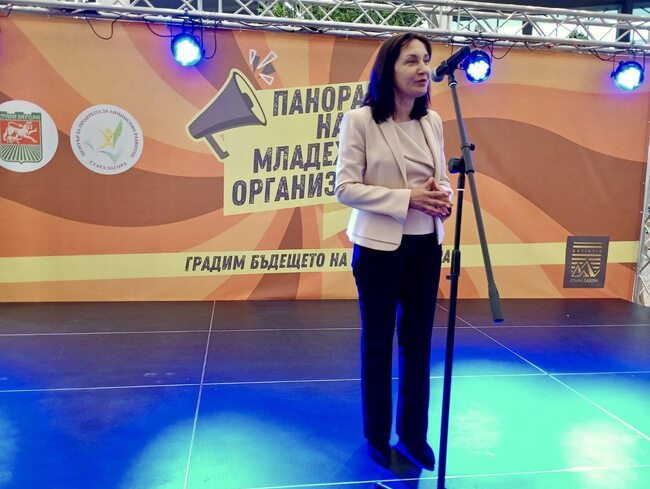 Зам.-кметът Надежда Чакърова: Панорамата на младежките организации е чудесна възможност за обмен на идеи и вдъхновение