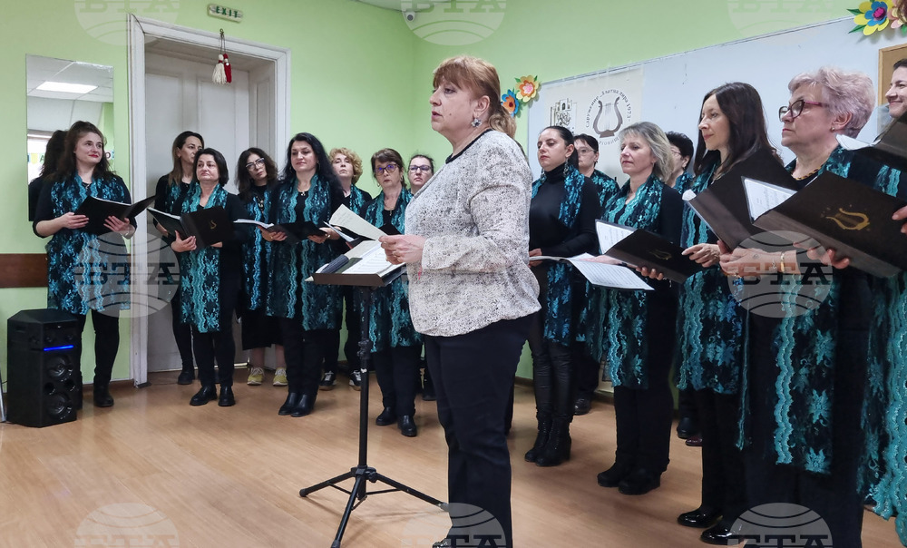 Търговище - хор „Златна лира“ - концерт