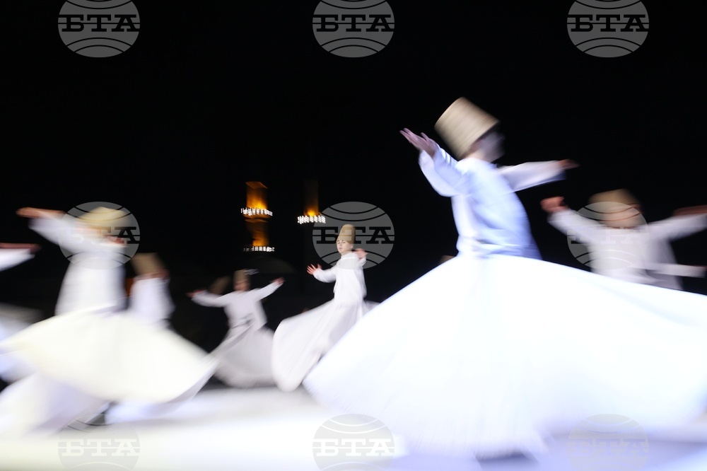 За първи път въртящи се дервиши ще изпълнят традиционния си танц в Колизеума в Рим