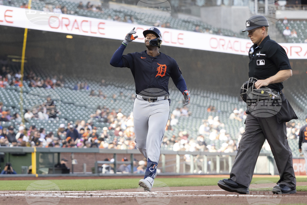 Tigers Giants Baseball