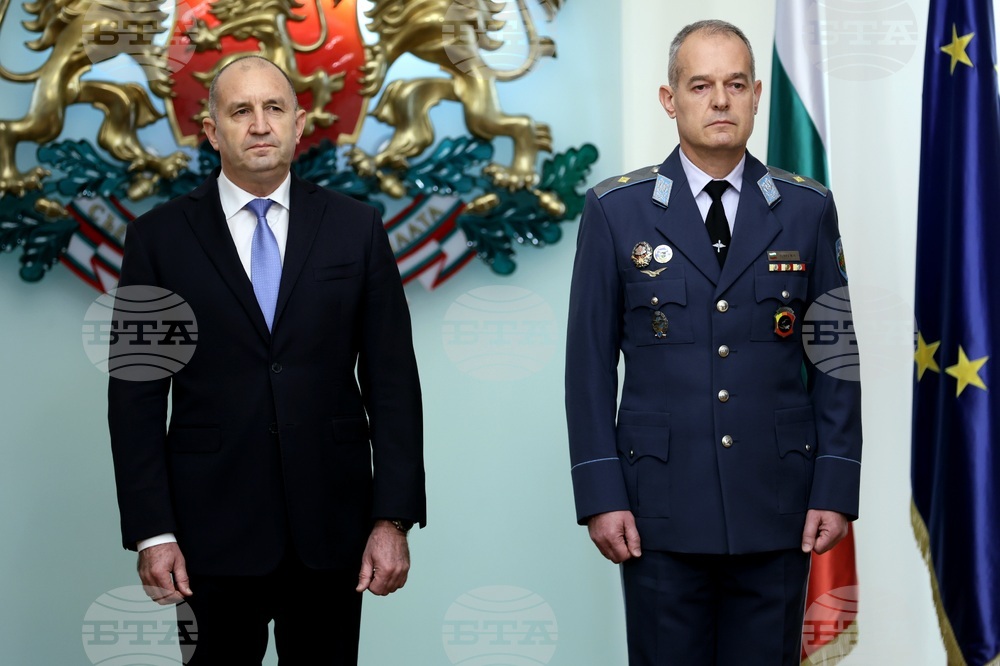 Президентство - военнослужещи - висши офицерски звания