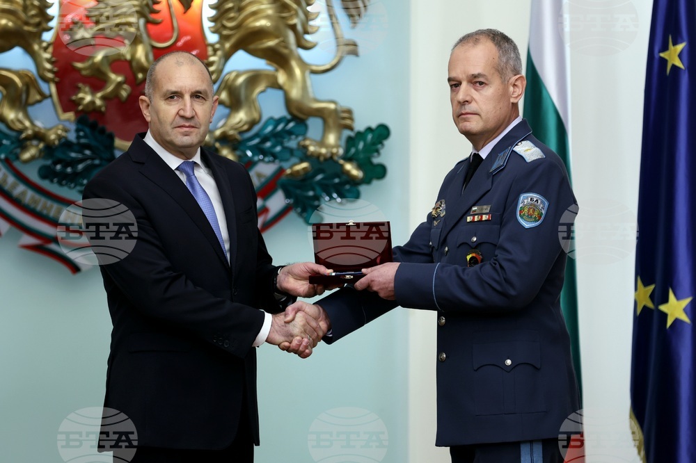 Президентство - военнослужещи - висши офицерски звания