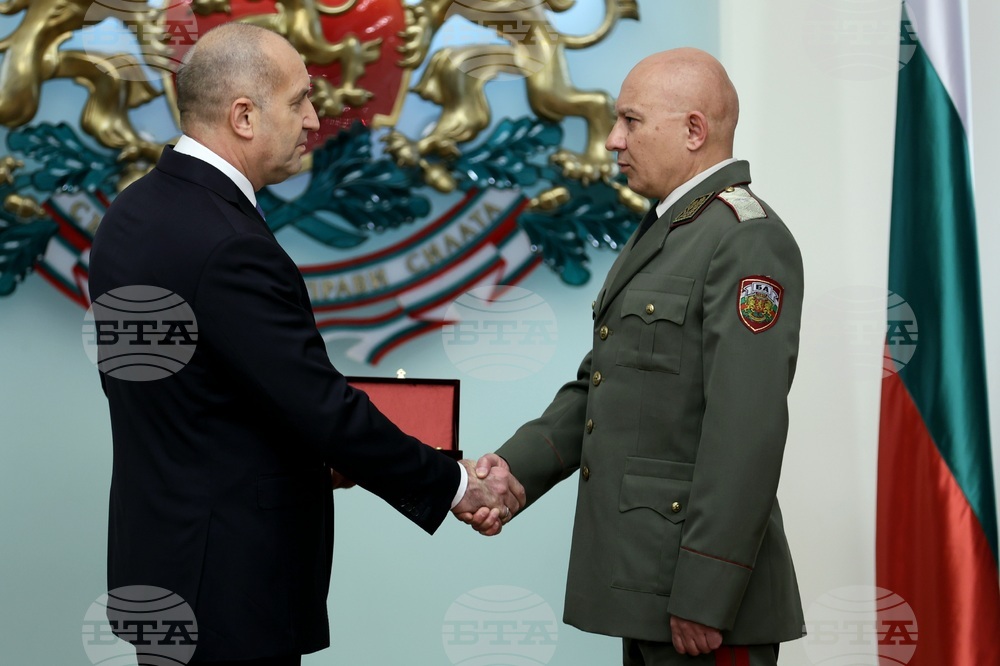 Президентство - военнослужещи - висши офицерски звания