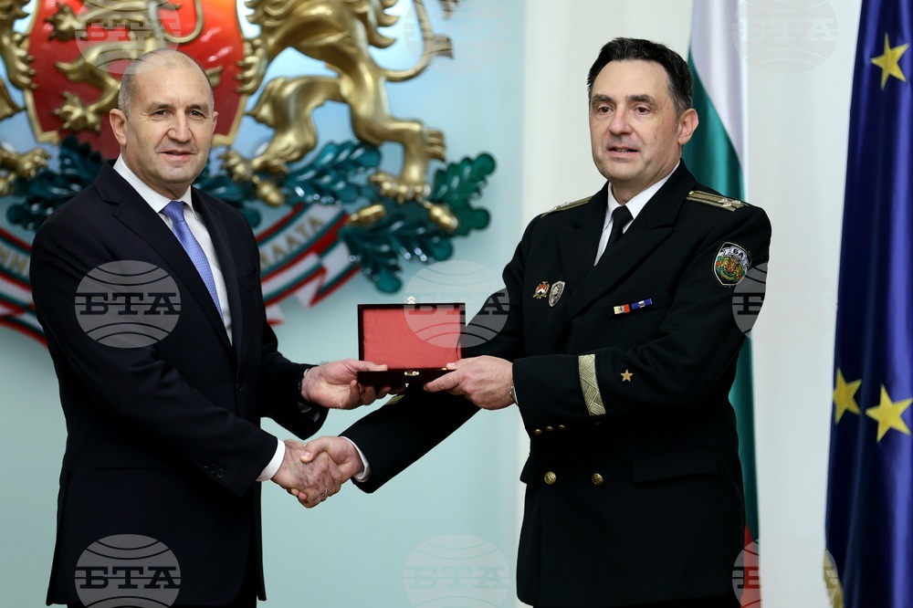 Президентство - военнослужещи - висши офицерски звания