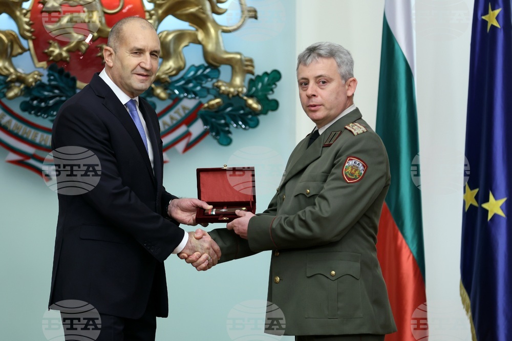 Президентство - военнослужещи - висши офицерски звания