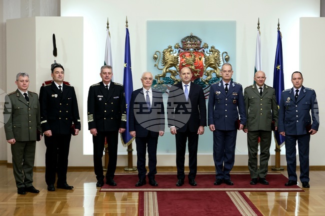 Президентство - военнослужещи - висши офицерски звания