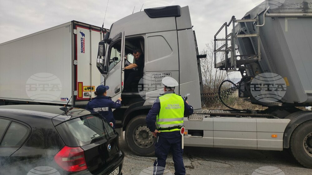 Полицейска операция се извършва в пазарджишкия участък на автомагистрала "Тракия"