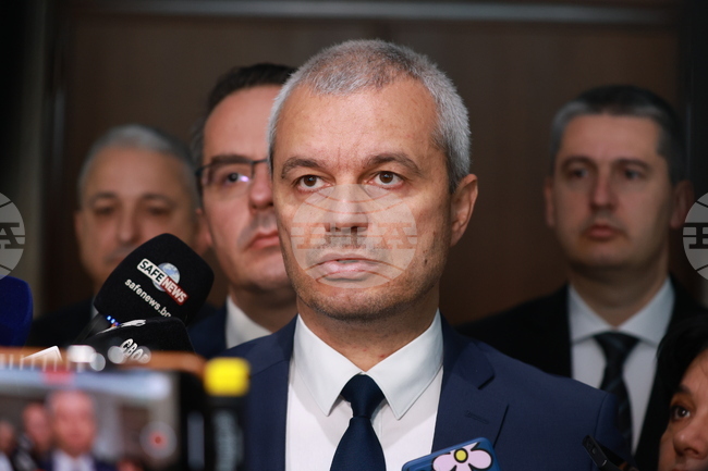 Всеки вот на недоверие представлява двоен стрес тест – както за правителството, така и за опозицията, заяви лидерът на "Възраждане" Костадин Костадинов 