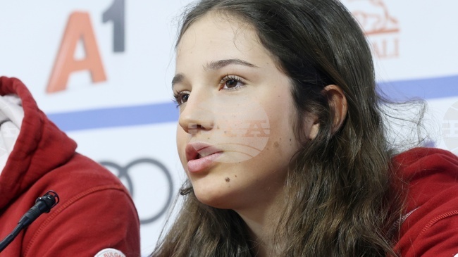 Малена Замфирова завърши на 11-о място в паралелния гигантски слалом от Световната купа по сноуборд в Кареца