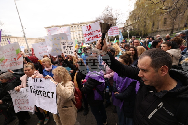 Protesting Psychiatrists Remain on Strike Alert