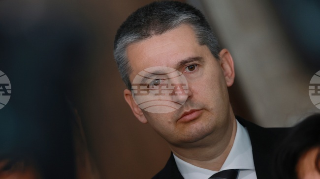 "Възраждане" информираха за съмнения в покриването на критериите за осиновяване на тригодишно дете в София