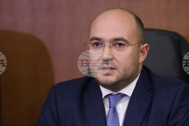 Предвиждаме изключително сериозно затягане на режима на арбитражните съдилища в България, обяви правосъдният министър Георги Георгиев