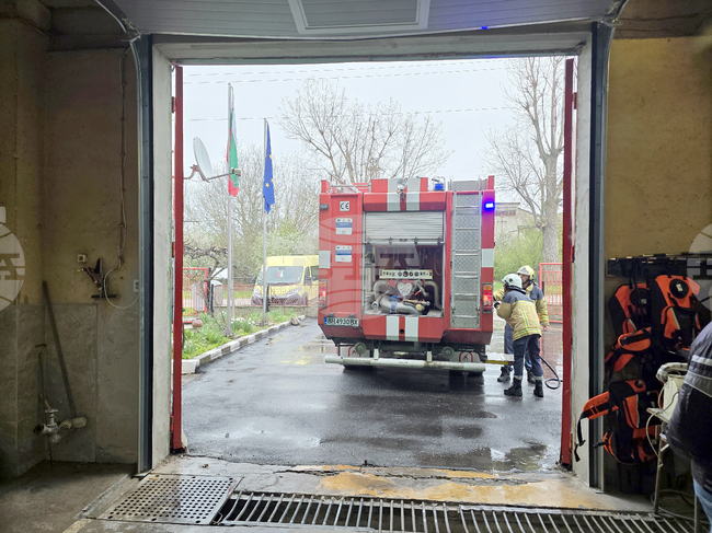 Общо 29 пожара са потушени през изминалото денонощие, няма пострадали