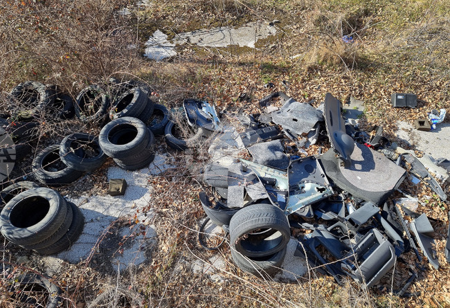 Сигнали за 23 нерегламентирани сметища във Великотърновско и Габровско са били проверени през март