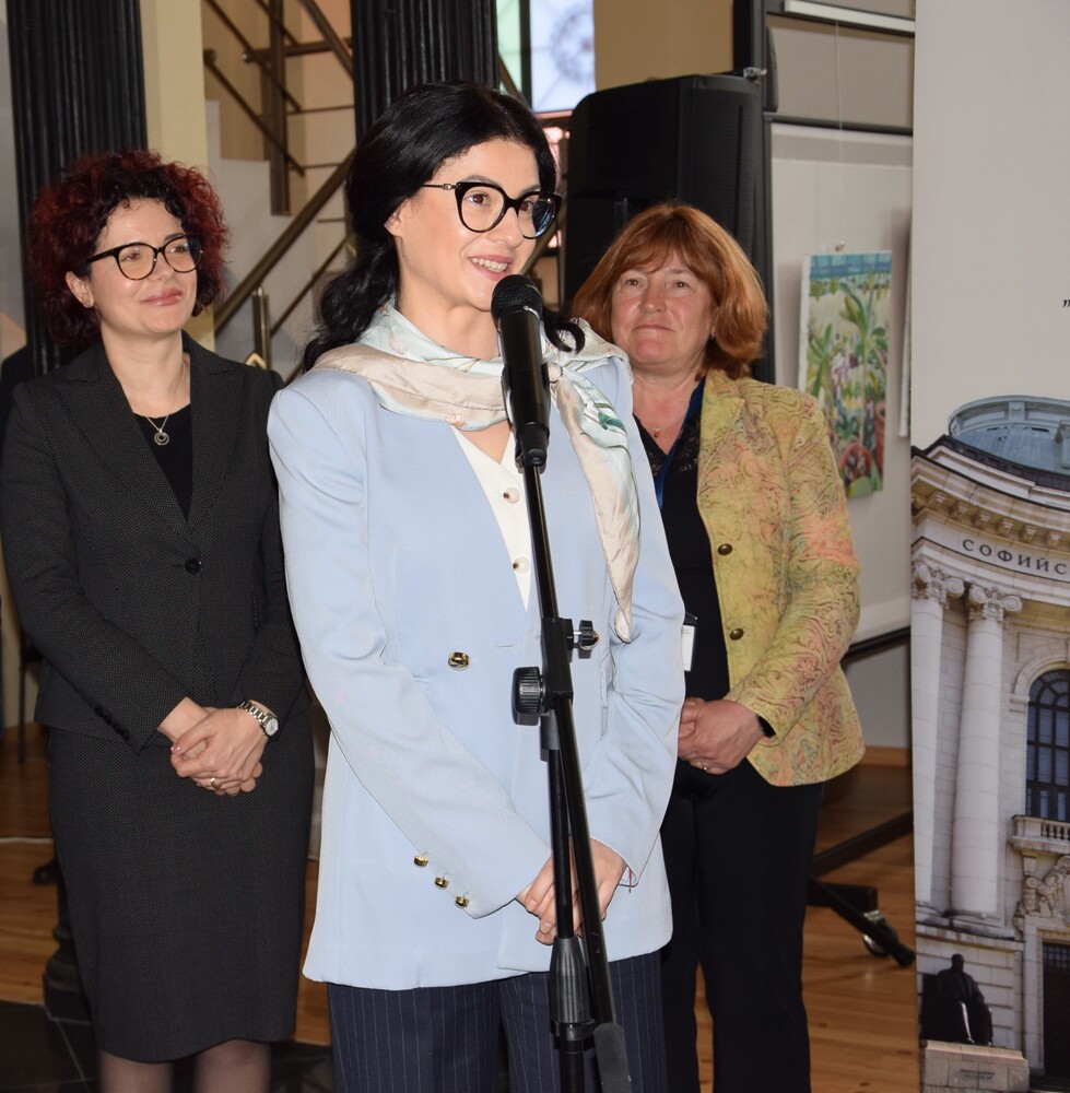 Областният управител на Видин Ани Арутюнян поздрави участниците във форум, посветен на висшето образование