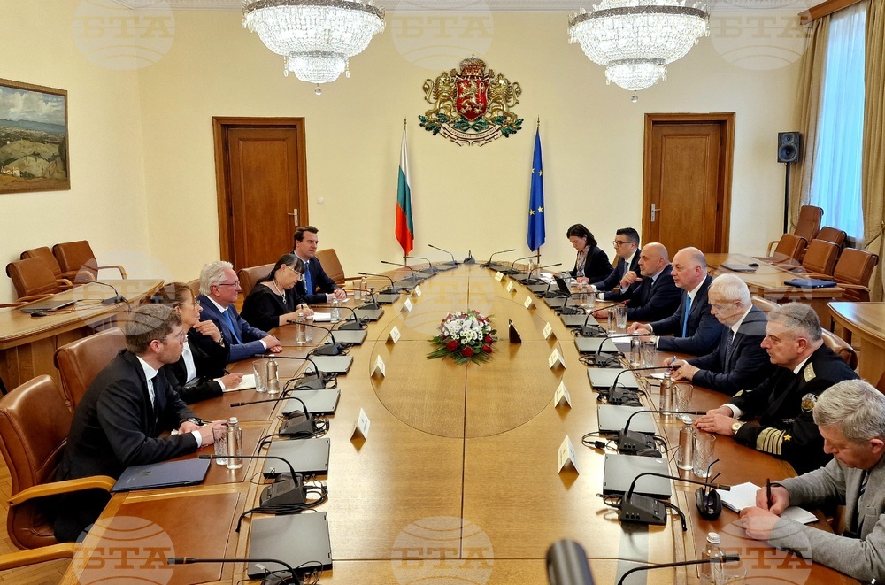 Министерски съвет - Росен Желязков - Армин Папергер - среща