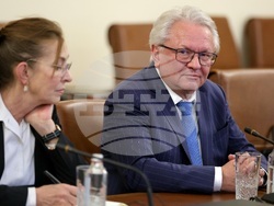 Министерски съвет - Росен Желязков - Армин Папергер - среща
