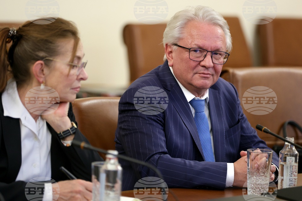 Министерски съвет - Росен Желязков - Армин Папергер - среща