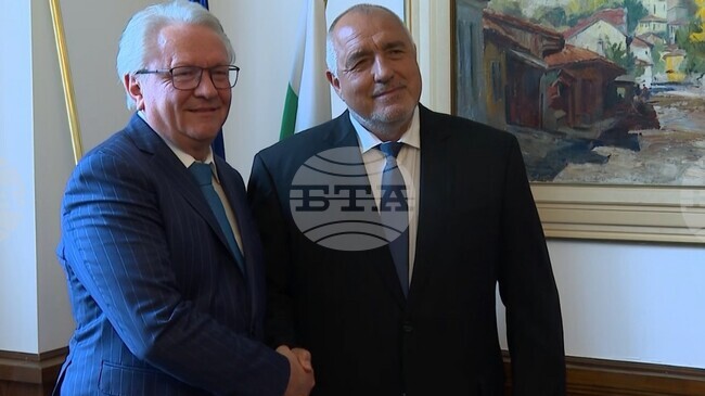 Bulgarian-German Joint Ventures to Manufacture Gunpowder, 155mm Artillery Rounds on EUR 1 Bln Shared Investment