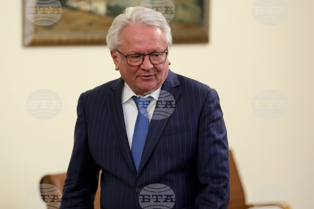 Министерски съвет - Росен Желязков - Армин Папергер - среща