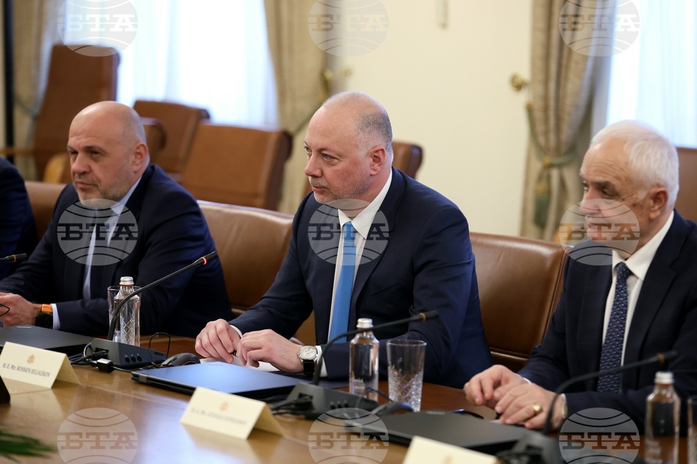 Министерски съвет - Росен Желязков - Армин Папергер - среща