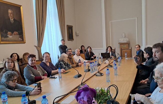 Научният архив на БАН представи архивния фонд на журналиста Васил Сеизов