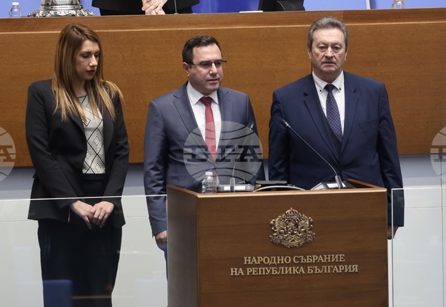 Парламентът избра Пламен Младеновски за председател на КЕВР