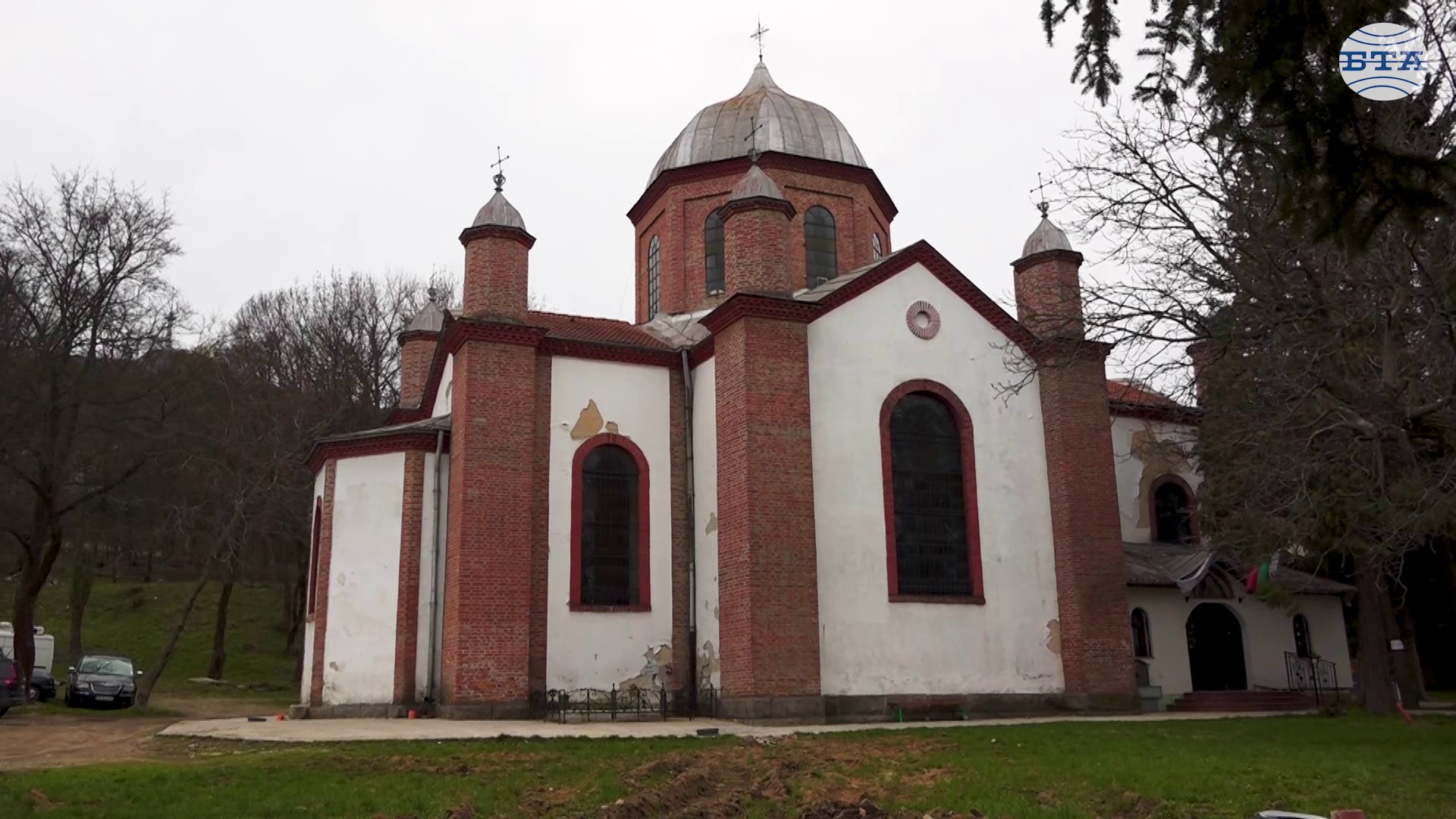 Постът е благоприятно време за спечелване на духовни добродетели, казаха пред БТА протойерей Дилян Цветков и председателят на ВМС Ведат Ахмед